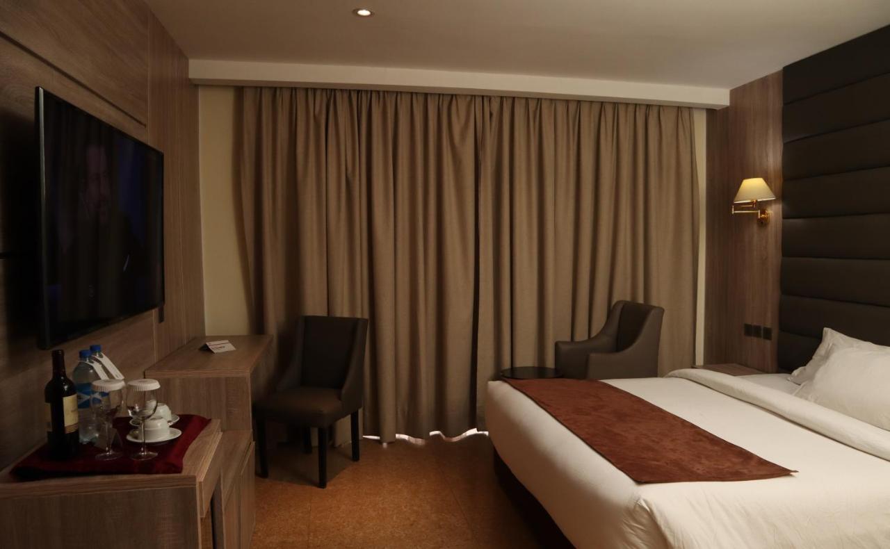 Monty Suites Calabar Exterior photo